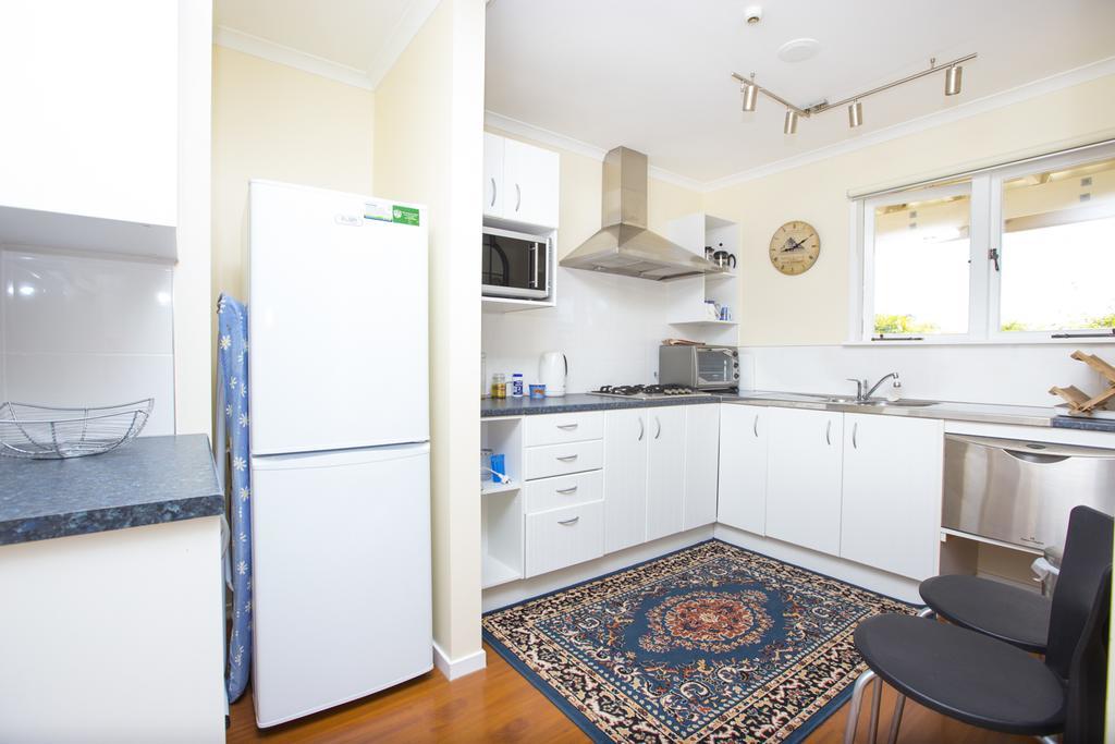 Mangawhai Lodge Habitación foto